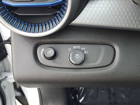 New 2026 Chevrolet Trax LS w/ Driver Confidence Package image 21