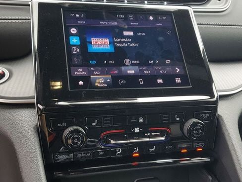 New 2026 Jeep Grand Cherokee Laredo X image 29