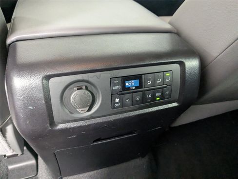 Certified 2020 Toyota Sequoia Limited image 34