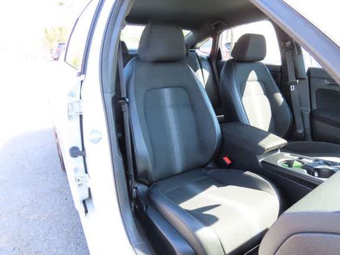 Used 2023 Honda Civic Sport image 15