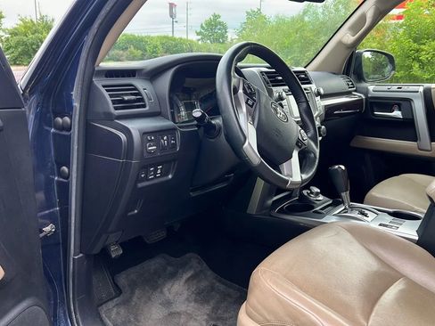 Used 2017 Toyota 4Runner Limited AWD/4WD image 10