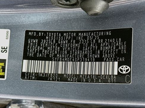 Used 2025 Toyota Corolla LE FWD image 12