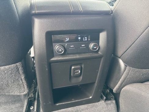 Certified 2021 Chevrolet Traverse LS image 32