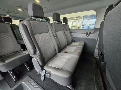 Used 2023 Ford Transit 350 XLT image 21