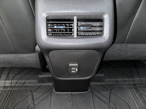 Certified 2022 Chevrolet Equinox RS w/ LPO, Floor Liner Package image 20