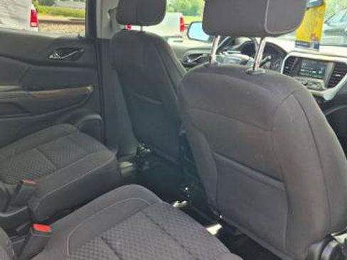 Used 2019 GMC Acadia SLE AWD/4WD image 15
