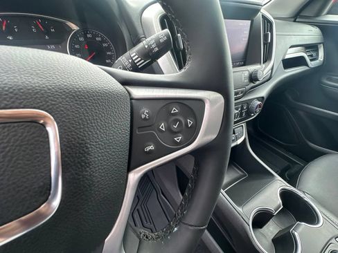 Used 2024 GMC Terrain SLT AWD/4WD image 27
