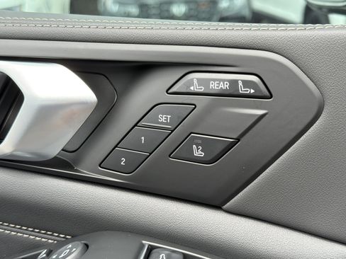 New 2027 BMW X7 xDrive40i AWD/4WD image 18