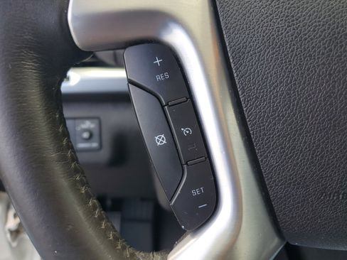 Used 2014 GMC Acadia SLT image 17