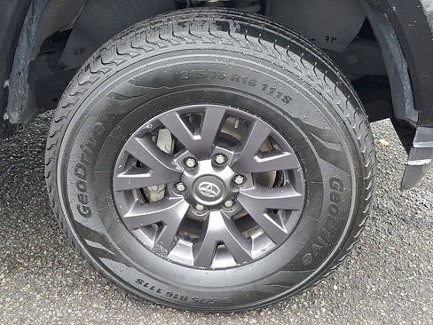 Certified 2023 Toyota Tacoma SR5 image 9