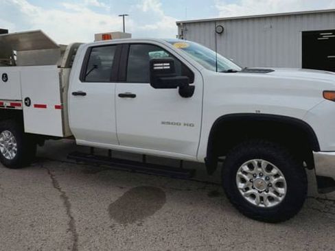 Used 2022 Chevrolet Silverado 2500 W/T w/ WT Fleet Convenience Package AWD/4WD image 3