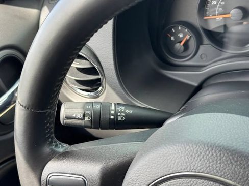 Used 2015 Jeep Patriot High Altitude AWD/4WD image 26
