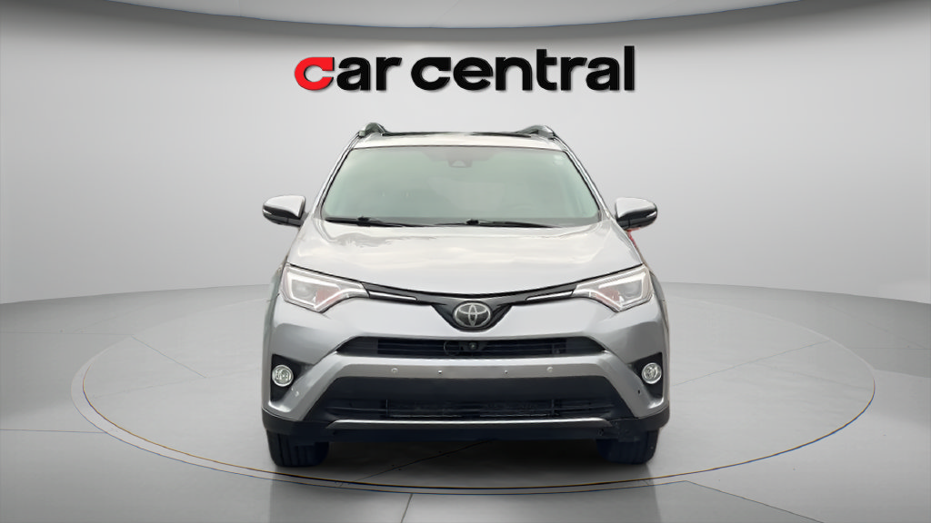 Used 2018 Toyota RAV4 Limited w/ Advanced Technology Package AWD/4WD image 9