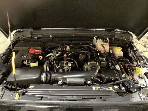 Certified 2022 Jeep Wrangler Unlimited Sport image 17