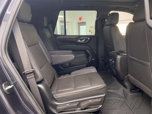 Used 2024 Chevrolet Tahoe High Country w/ Premium Package image 19