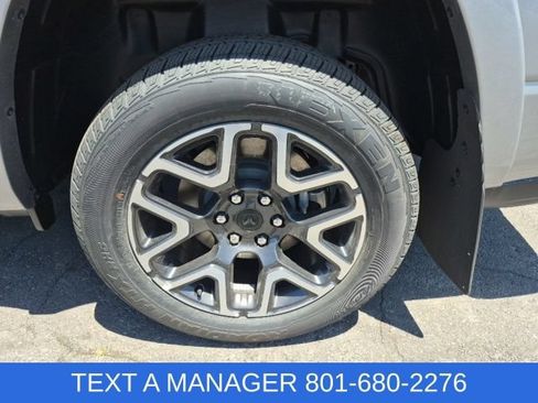 New 2026 RAM 1500 Laramie AWD/4WD image 9