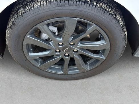 Used 2023 Chevrolet Equinox RS AWD/4WD image 11
