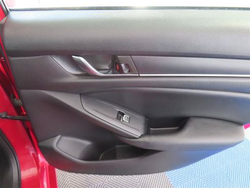 Used 2022 Honda Accord Sport image 31
