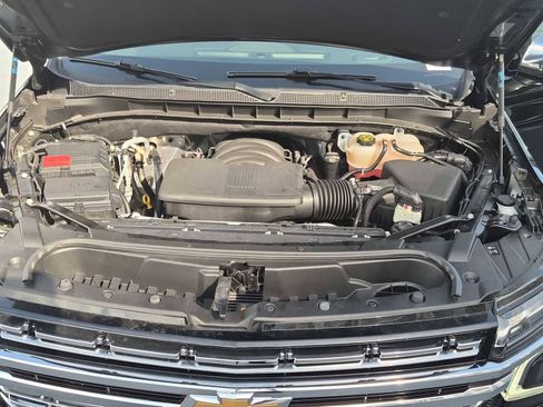 Used 2023 Chevrolet Tahoe Premier RWD image 13
