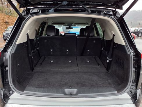 Used 2023 Nissan Pathfinder SL image 25