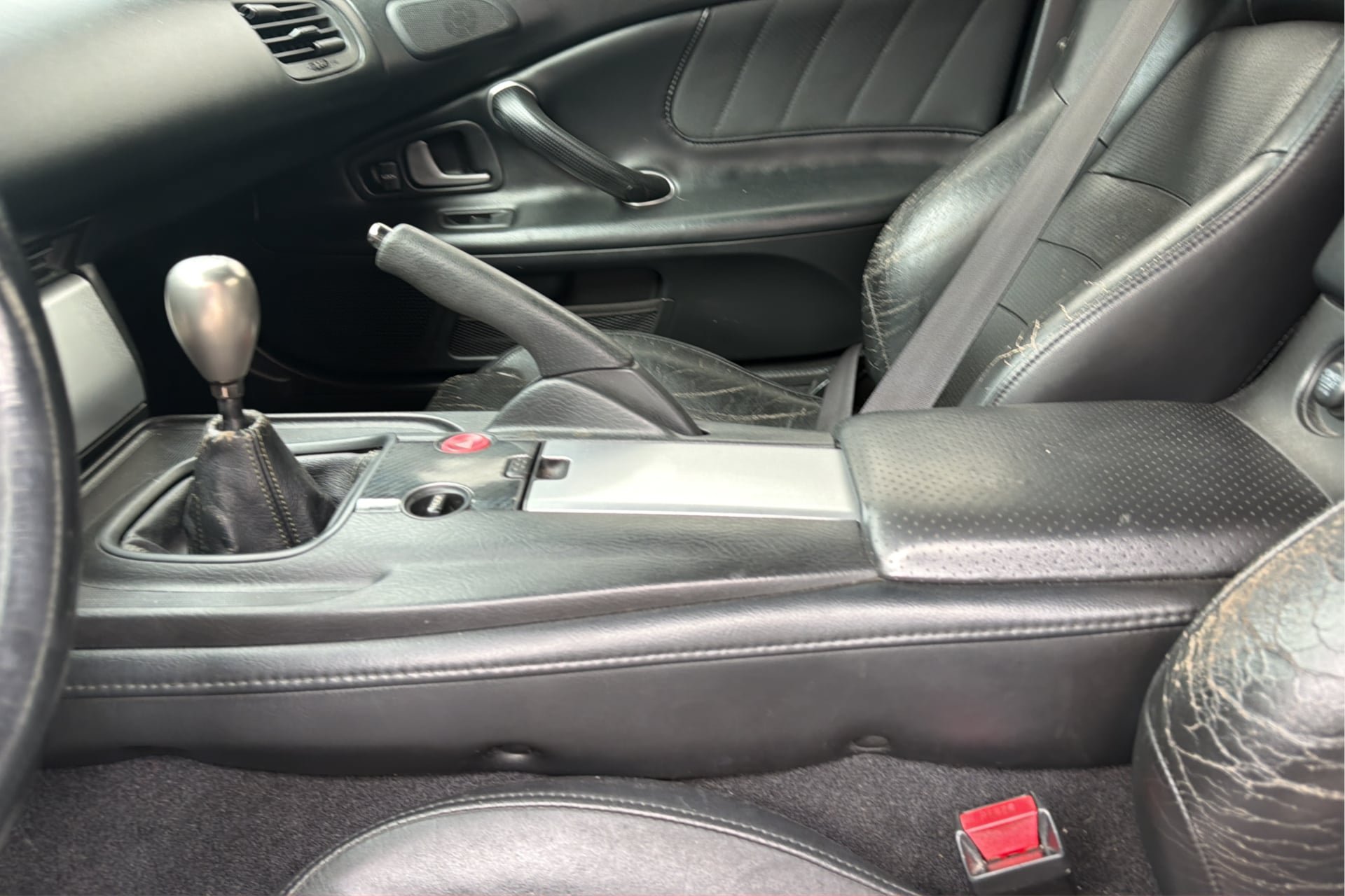 Used 2004 Honda S2000 image 13