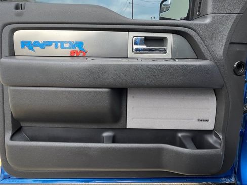 Used 2014 Ford F150 Raptor w/ Equipment Group 801A Luxury image 32