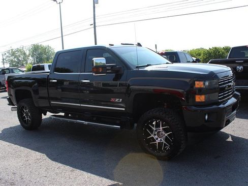 Used 2016 Chevrolet Silverado 2500 LTZ w/ Duramax Plus Package AWD/4WD image 9