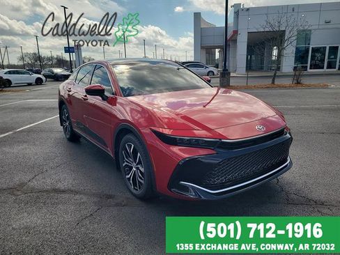 Used 2024 Toyota Crown Limited image 3