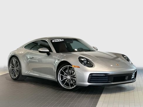 Certified 2024 Porsche 911 Carrera image 9