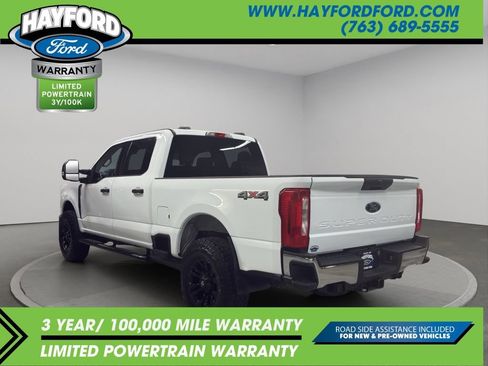 Used 2023 Ford F250 XLT AWD/4WD image 5