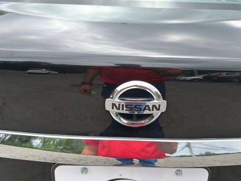 Used 2015 Nissan Sentra SV FWD image 36