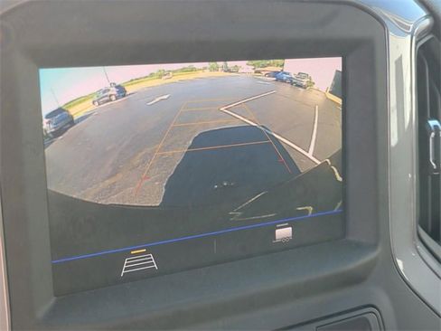 Used 2022 Chevrolet Silverado 1500 Custom image 6