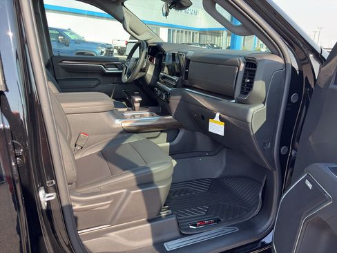 New 2026 Chevrolet Silverado 1500 RST w/ RST All Star Premium Package AWD/4WD image 9