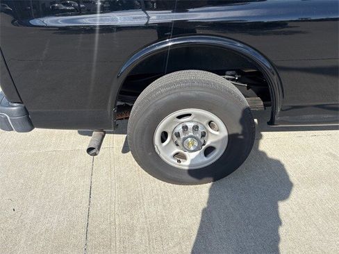 Used 2024 Chevrolet Express 3500 LT w/ LT Preferred Equipment Group image 57