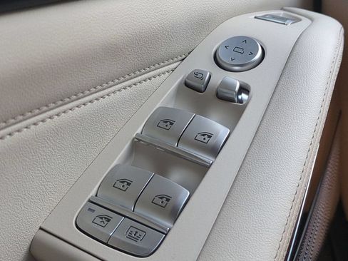 New 2026 BMW ALPINA XB7 AWD/4WD image 24