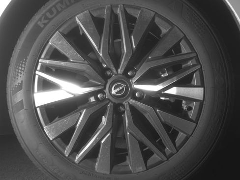 Used 2025 Nissan Altima 2.5 SV image 13