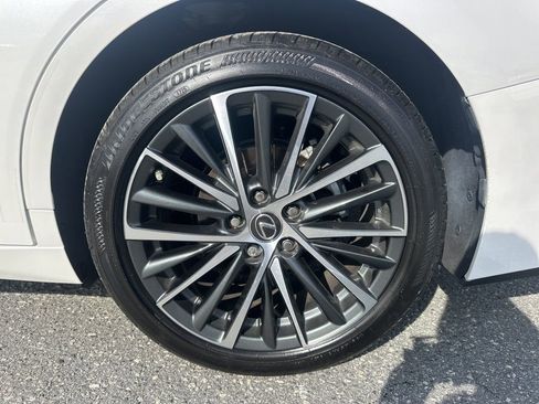 Used 2025 Lexus ES 350 w/ Premium Package image 31