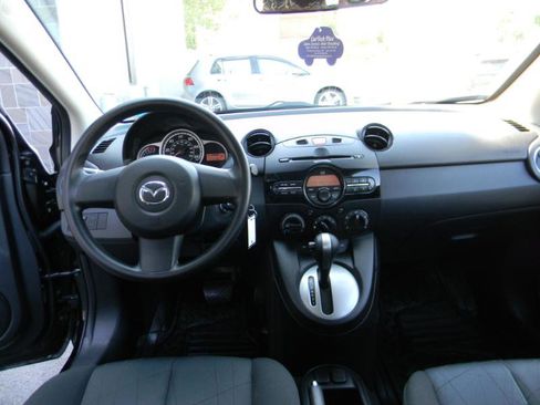 Used 2011 MAZDA MAZDA2 Sport image 18