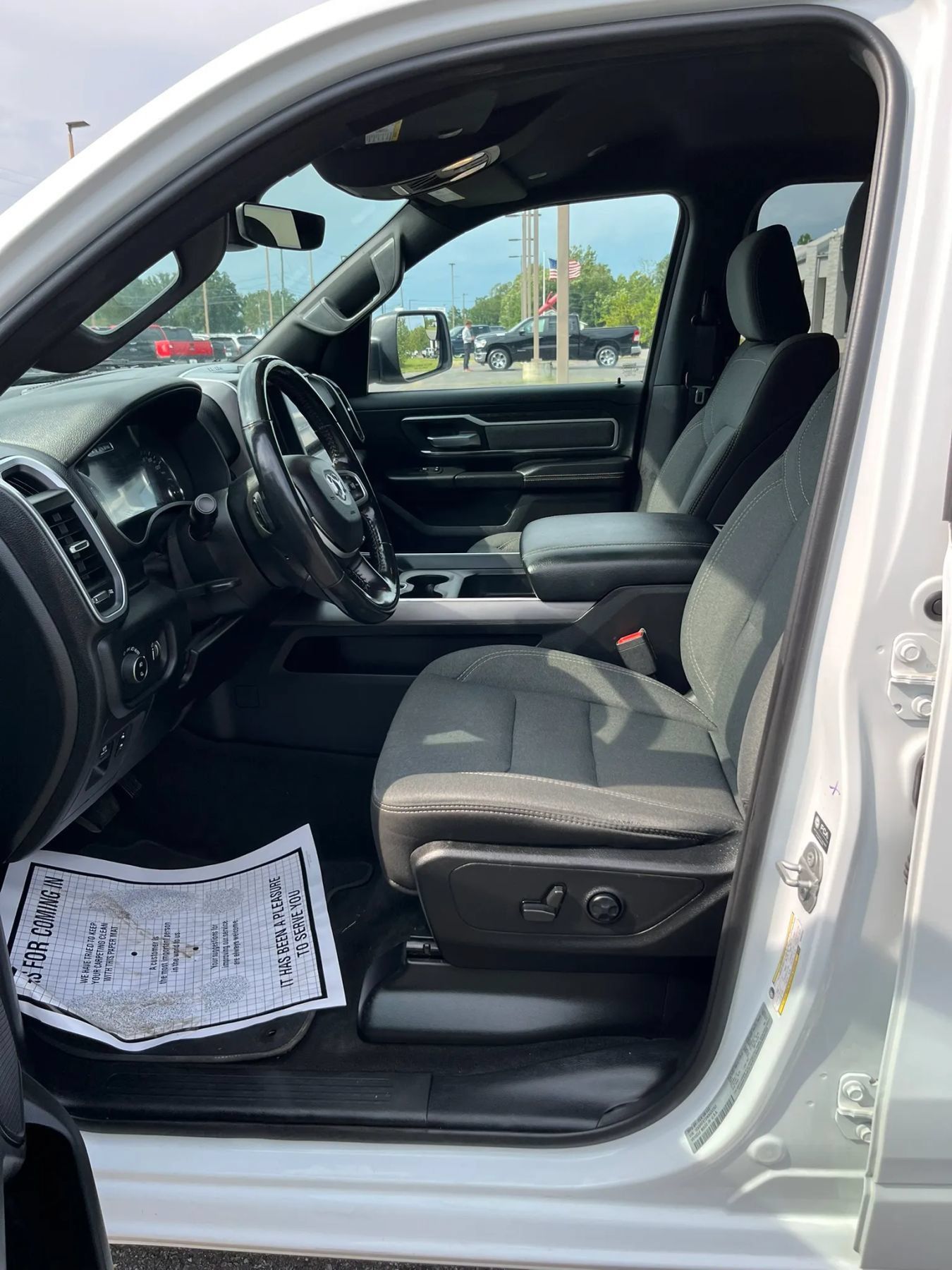 Used 2021 RAM 1500 Big Horn AWD/4WD image 20