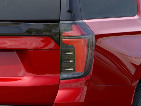 New 2026 Chevrolet Suburban LS image 11