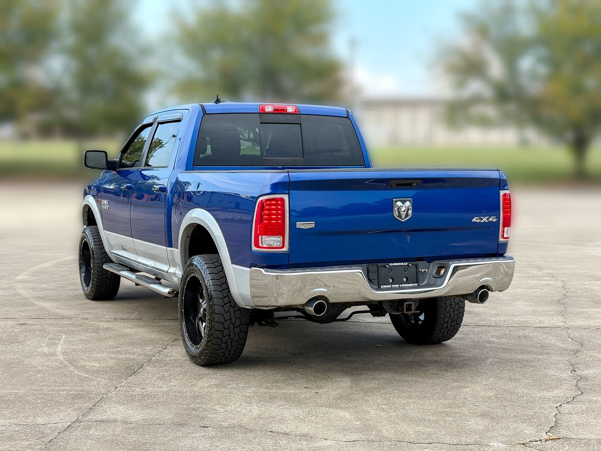 Used 2016 RAM 1500 Laramie w/ Convenience Group AWD/4WD image 9