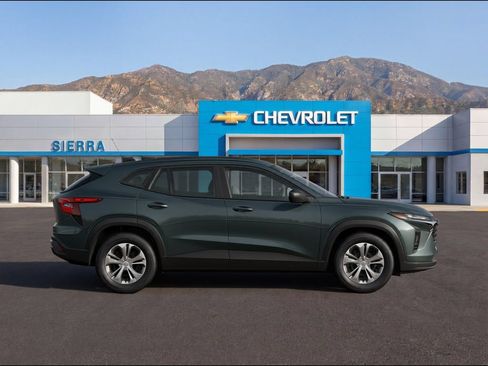 New 2026 Chevrolet Trax LS FWD image 4