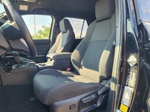 Used 2025 Toyota 4Runner SR5 AWD/4WD image 3