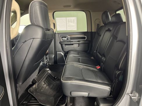 Used 2022 RAM 3500 Laramie AWD/4WD image 12