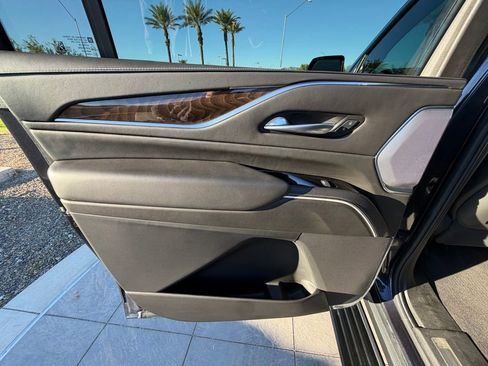 Used 2023 Cadillac Escalade ESV Sport Platinum w/ LPO, ONYX Package image 23