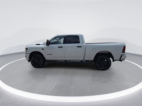 New 2026 RAM 2500 Big Horn AWD/4WD image 6
