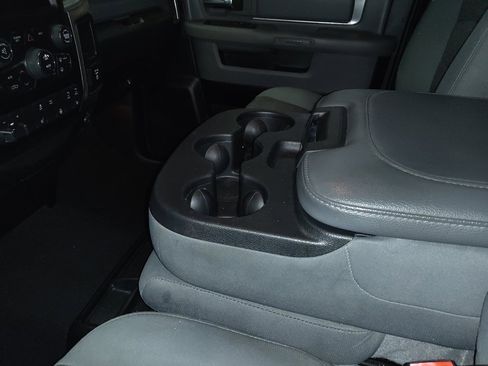 Used 2019 RAM 1500 Big Horn image 26