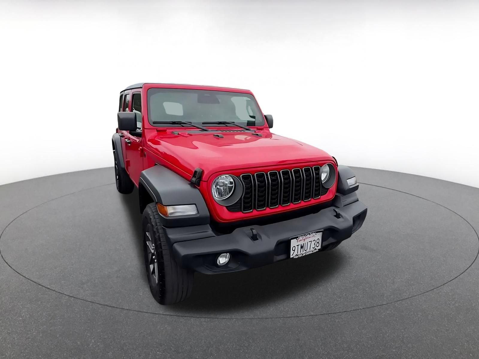 Used 2025 Jeep Wrangler Unlimited Sport AWD/4WD image 3
