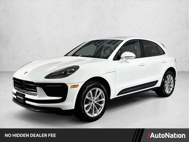 Certified 2026 Porsche Macan AWD/4WD image 1