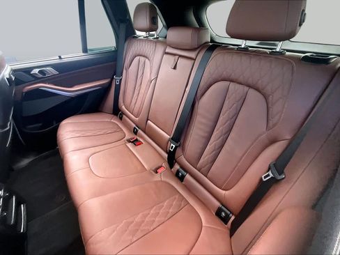 Used 2024 BMW X5 xDrive40i RWD image 19